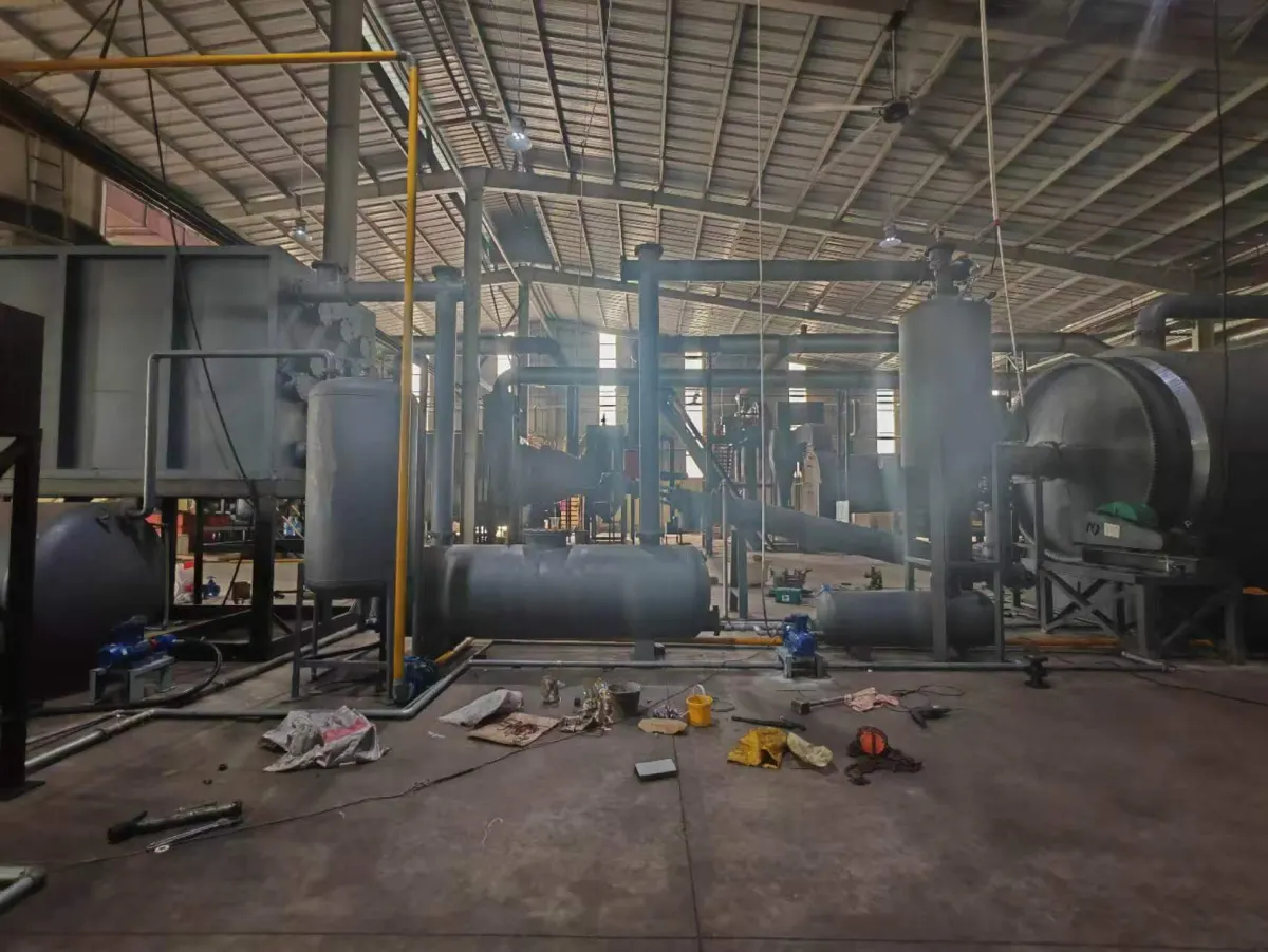 Reactor rear and oil discharge line